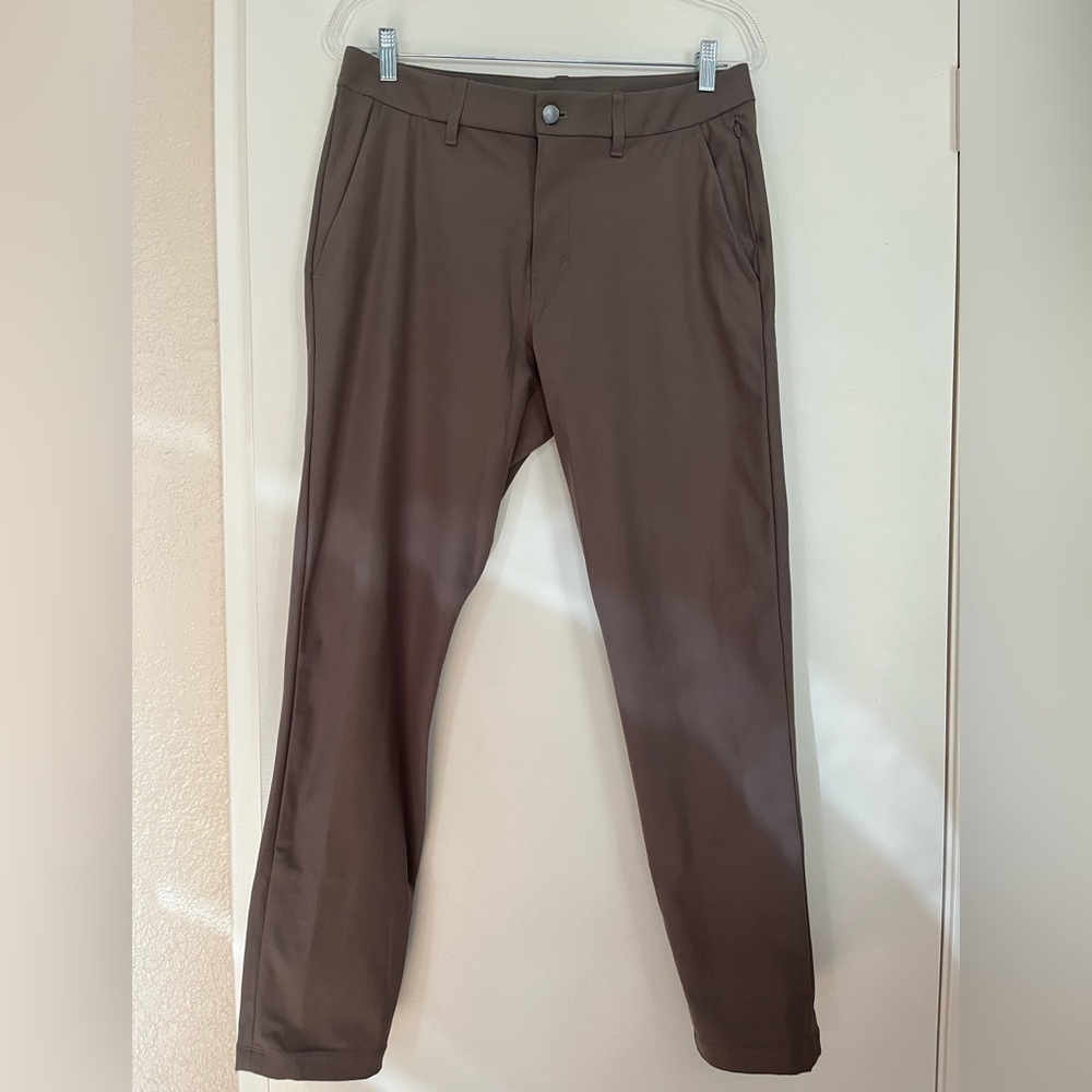 lululemon Men’s ABC Slim Fit Trouser in NOMAD